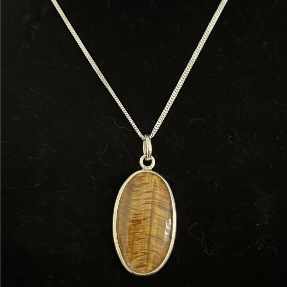 Elegant sterling Silver and tigers eye Pendant Necklace